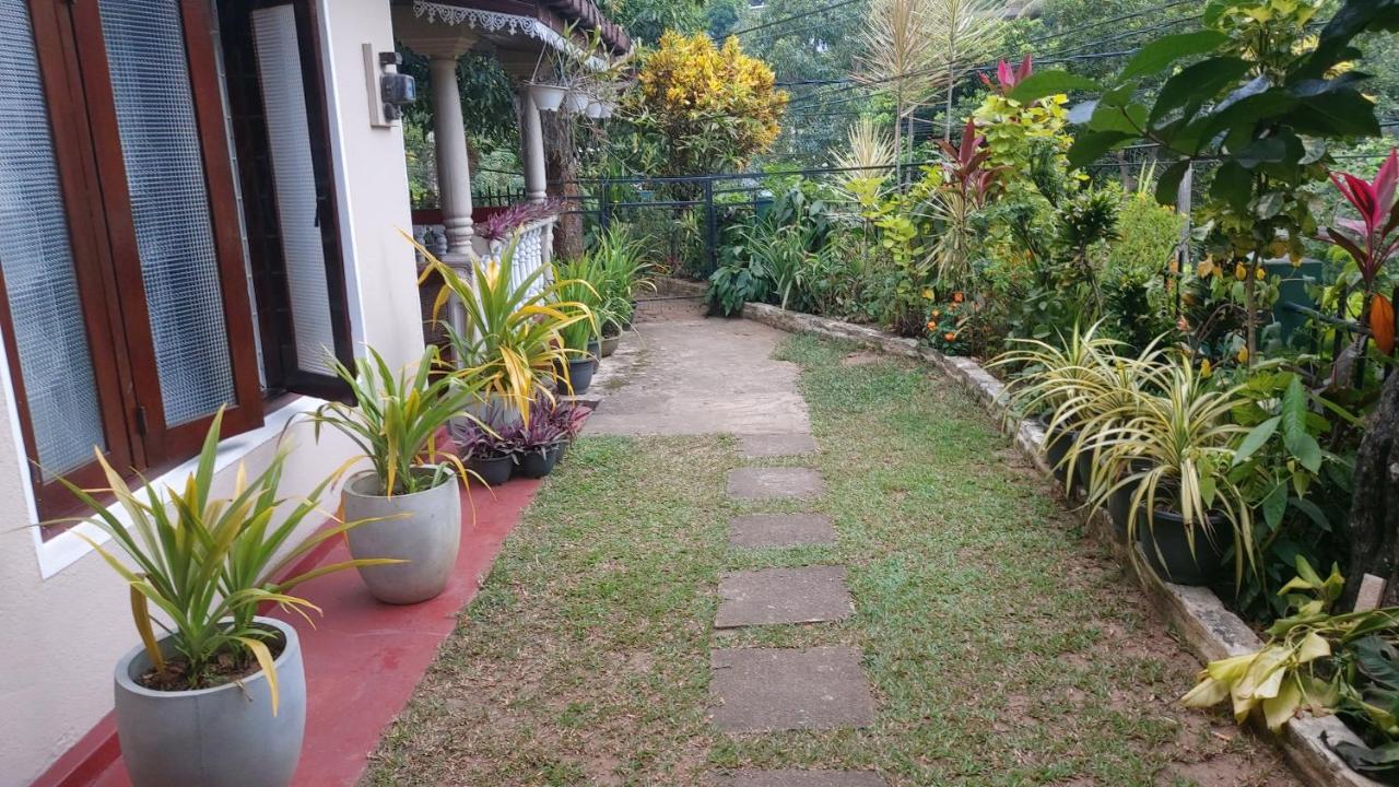 Kandy Homestay Villa Exterior foto